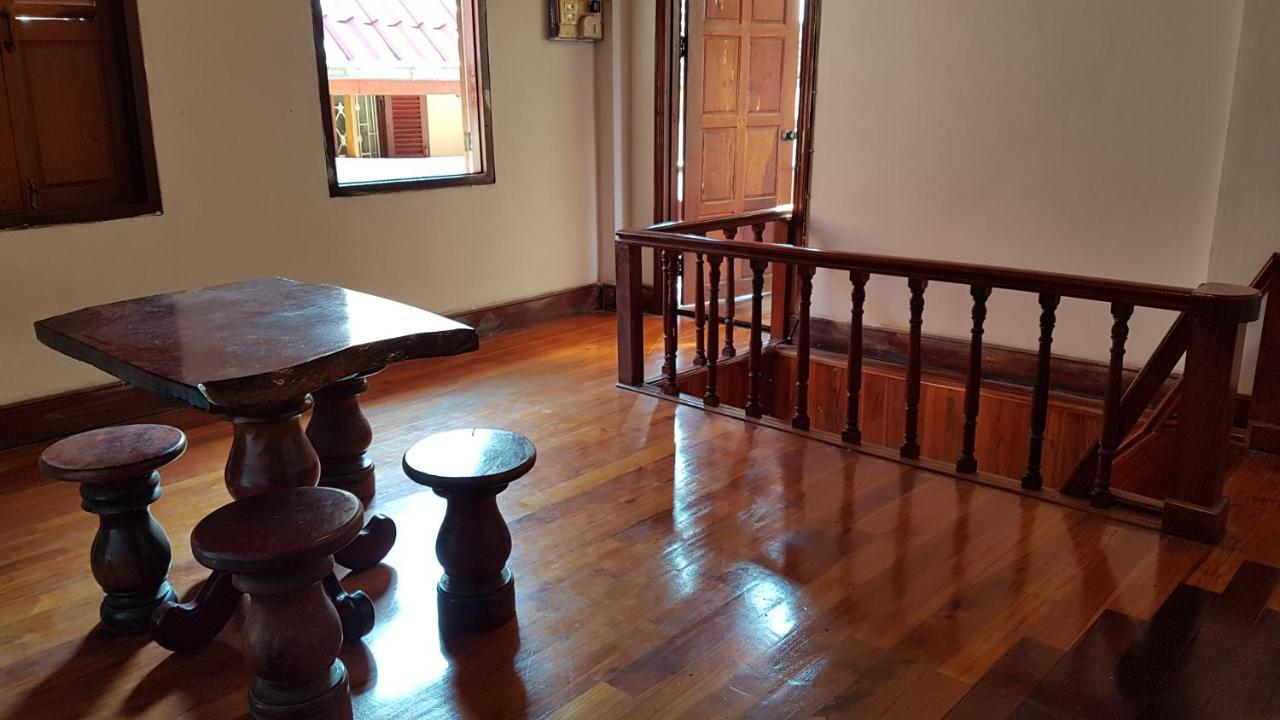 Silikhane Guesthouse Luang Prabang Exteriör bild